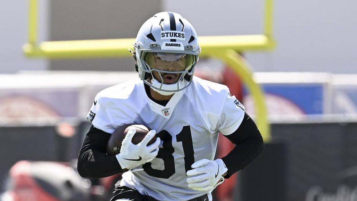  May 20, 2026; Henderson, NV, USA; Las Vegas Raiders safety Treydan Stukes (31) practices during organized team activities at Intermountain Health Performance Center. Mandatory Credit: Candice Ward-Imagn Images | Candice Ward-Imagn Images 