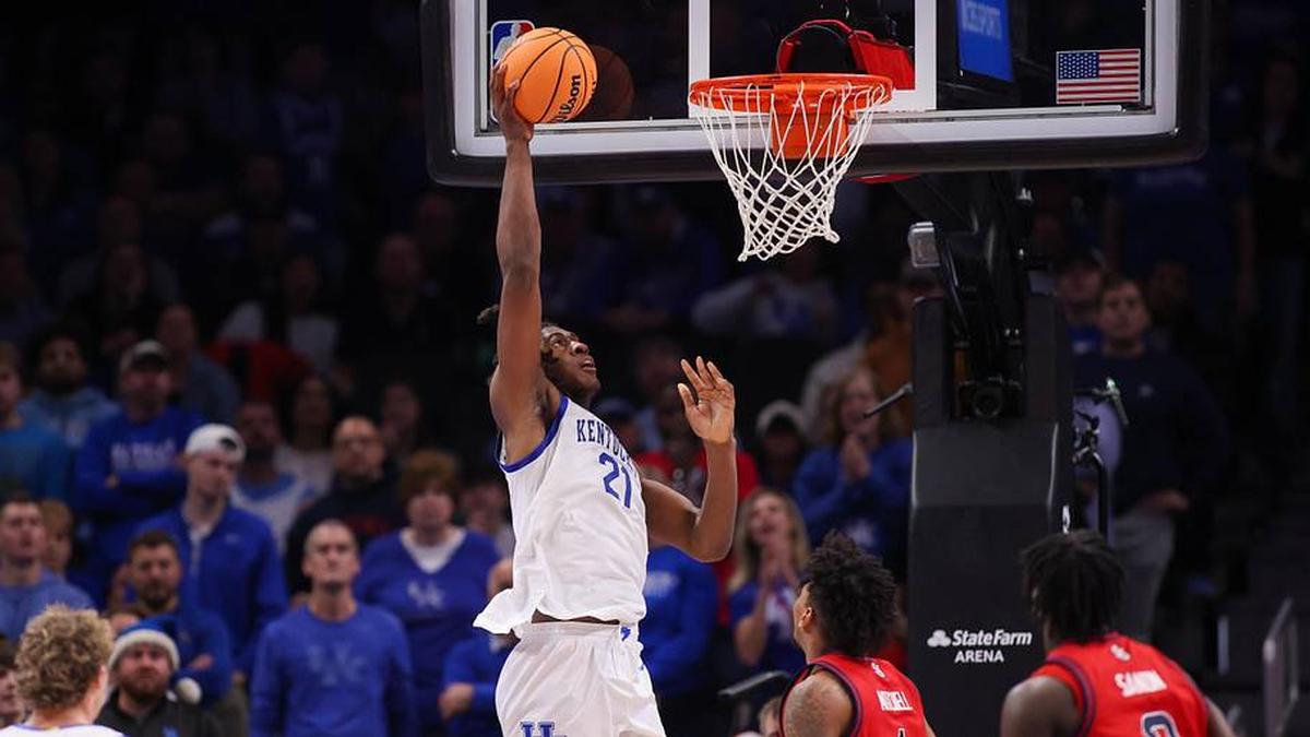  Jayden Quaintance was perceived as the best defender in the draft entering the college season, but was hampered by swelling during his ACL tear recovery. | Brett Davis-Imagn Images 
