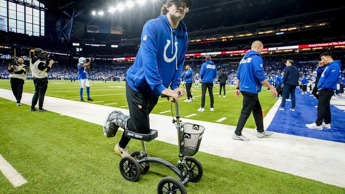 Colts place transition tag on QB Daniel Jones 