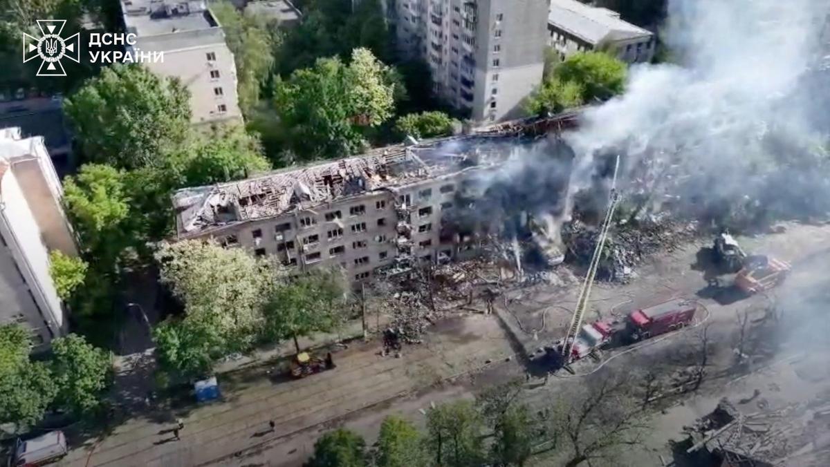 A drone view of smoke rising from a damaged building following a Russian strike, amid Russia's attack on Ukraine, in Kyiv, Ukraine, May 24, 2026, in this screengrab from a handout video. State Emergency Service of Ukraine/Handout via REUTERS    THIS IMAGE HAS BEEN SUPPLIED BY A THIRD PARTY. MANDATORY CREDIT. DO NOT OBSCURE LOGO.