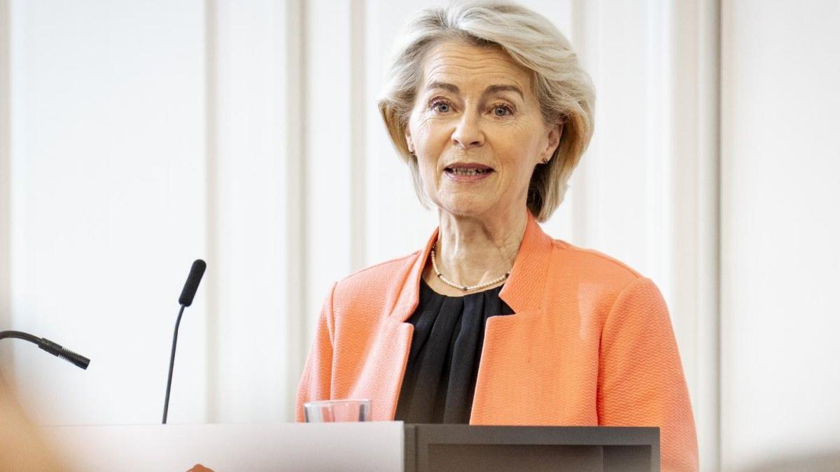 European Commission President Ursula von der Leyen delivers a keynote address at the European Summit on Artificial Intelligence and Children in Copenhagen, Denmark, Tuesday. She announced the EU will consider a law banning children from social media. Photo by Ida Marie Odgarrd/EPA