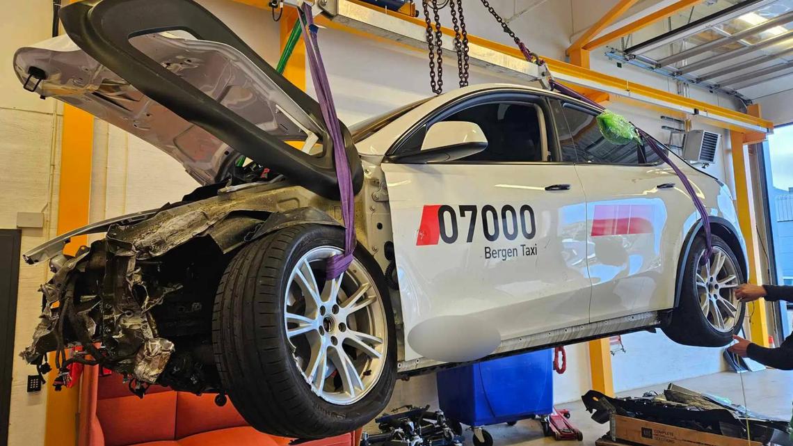 A Tesla Crash Just Got More Complicated After Key Data Went Missing 