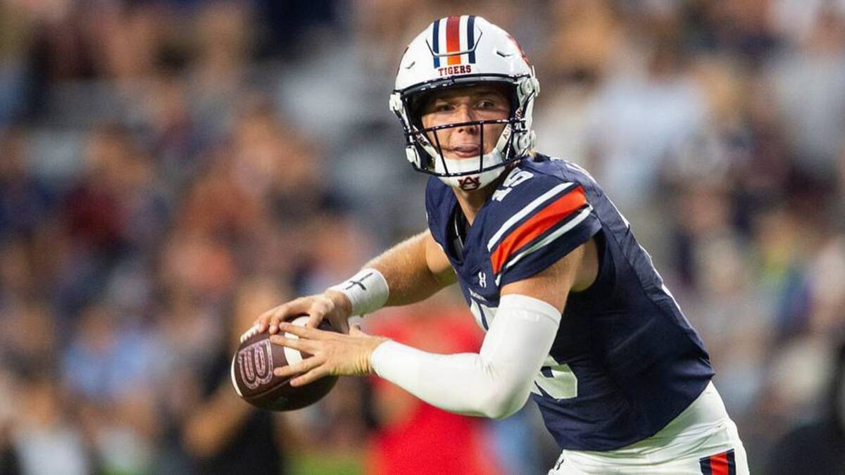  Auburn Tigers quarterback Hank Brown (15) looks to pass as Auburn Tigers take on New Mexico Lobos at Jordan-Hare Stadium in Auburn, Ala., on Saturday, Sept. 14, 2024. | USA TODAY Network via Reuters Connect 