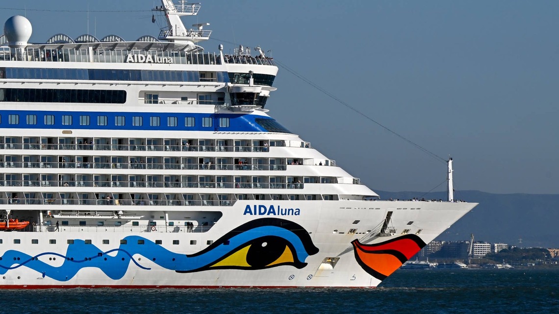 Carnival Cruise Brings Back an Unpopular Boarding Day Requirement 