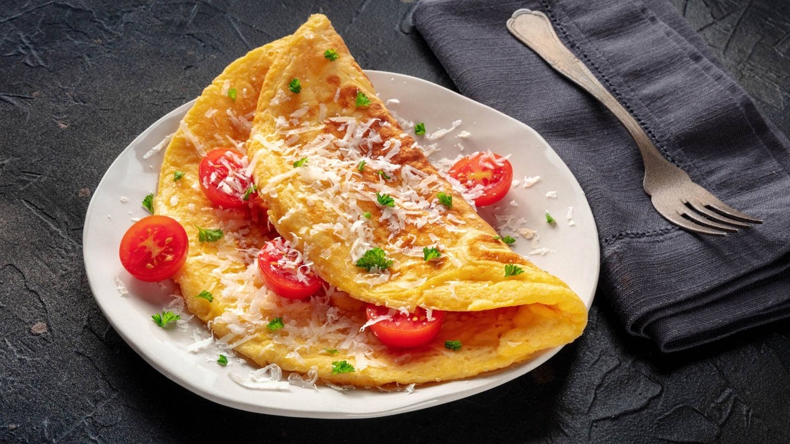 What main dining room breakfast is like on a cruise 