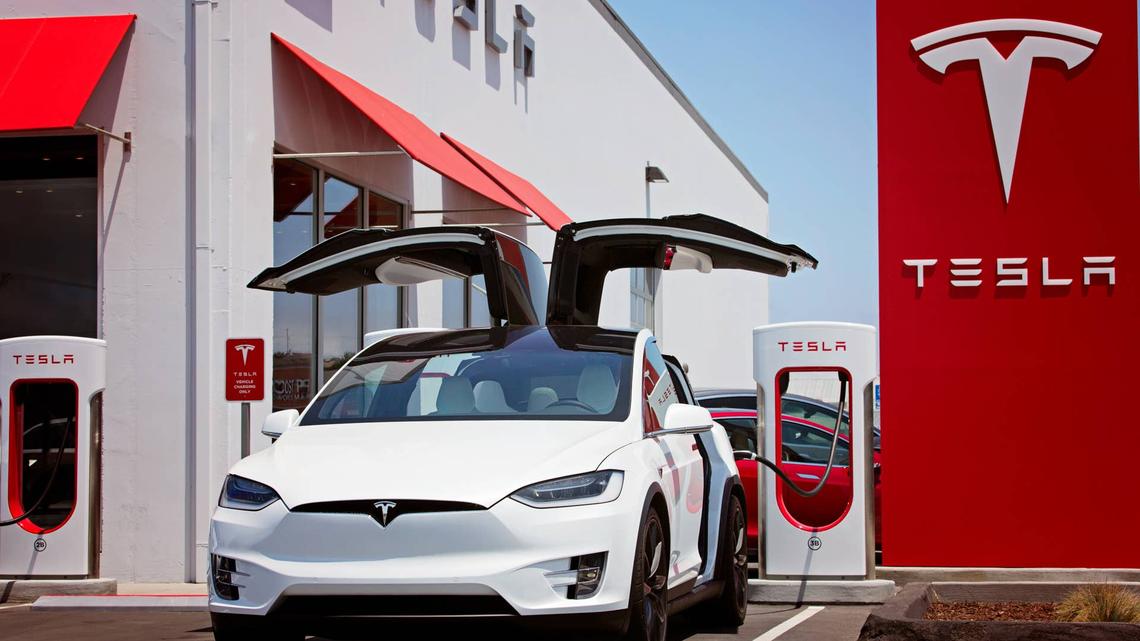Tesla Axes the Model X-Now It's the Fastest-Selling Used Car 