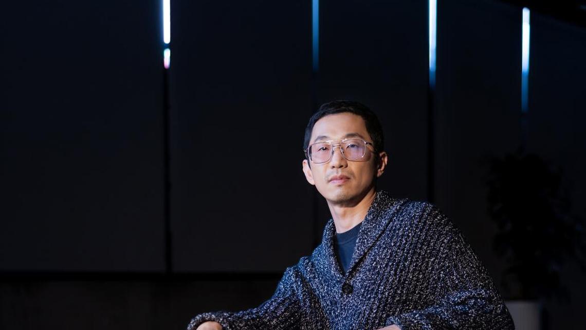 HOLLYWOOD, CA - April 7, 2026: Lee Sung Jin, showrunner of, "Beef," in its second season on Netflix, is photographed in Hollywood on Tuesday, April 7, 2026. (Christina House / Los Angeles Times)