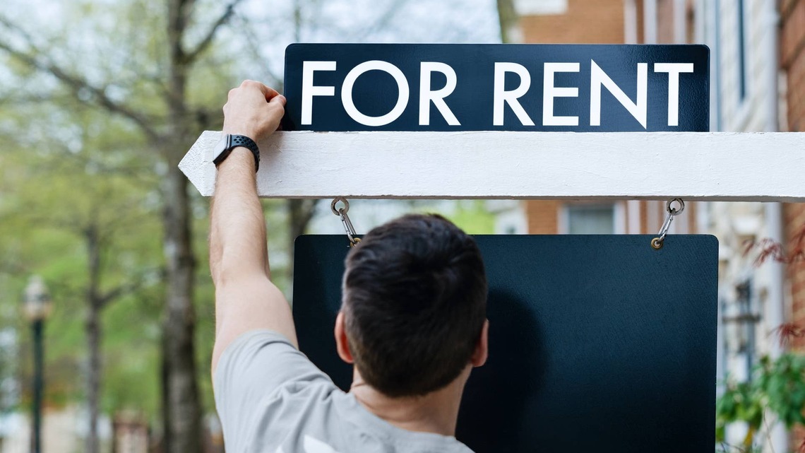 Landlords sound alarm as rental fraud costs renters big 