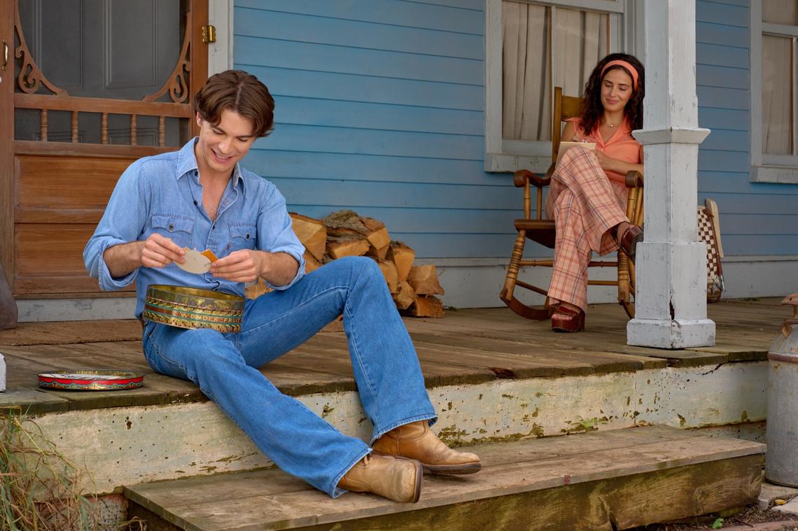  Jordan Doww and Julia Tomasone a young Colton and Del.Peter Stranks/Hallmark Media 