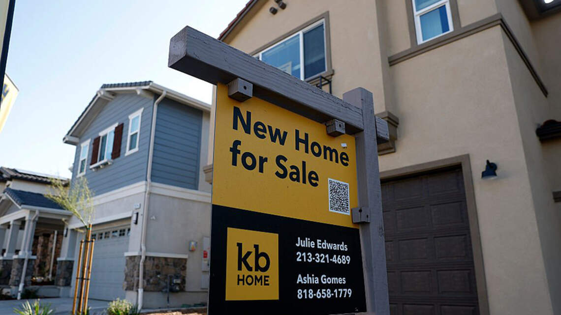 US 30-year mortgage rate tops 7%, hits 2-year high