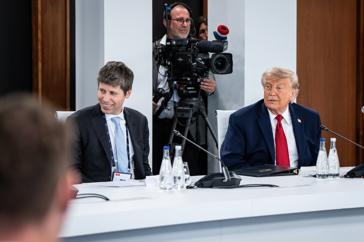 President Donald Trump attends a working lunch with OpenAI CEO Sam Altman, left, in Evian-les-Bains, France, during the G7 Summit on Wednesday, June 17, 2026. (Photo by Haiyun Jiang/The New York Times)