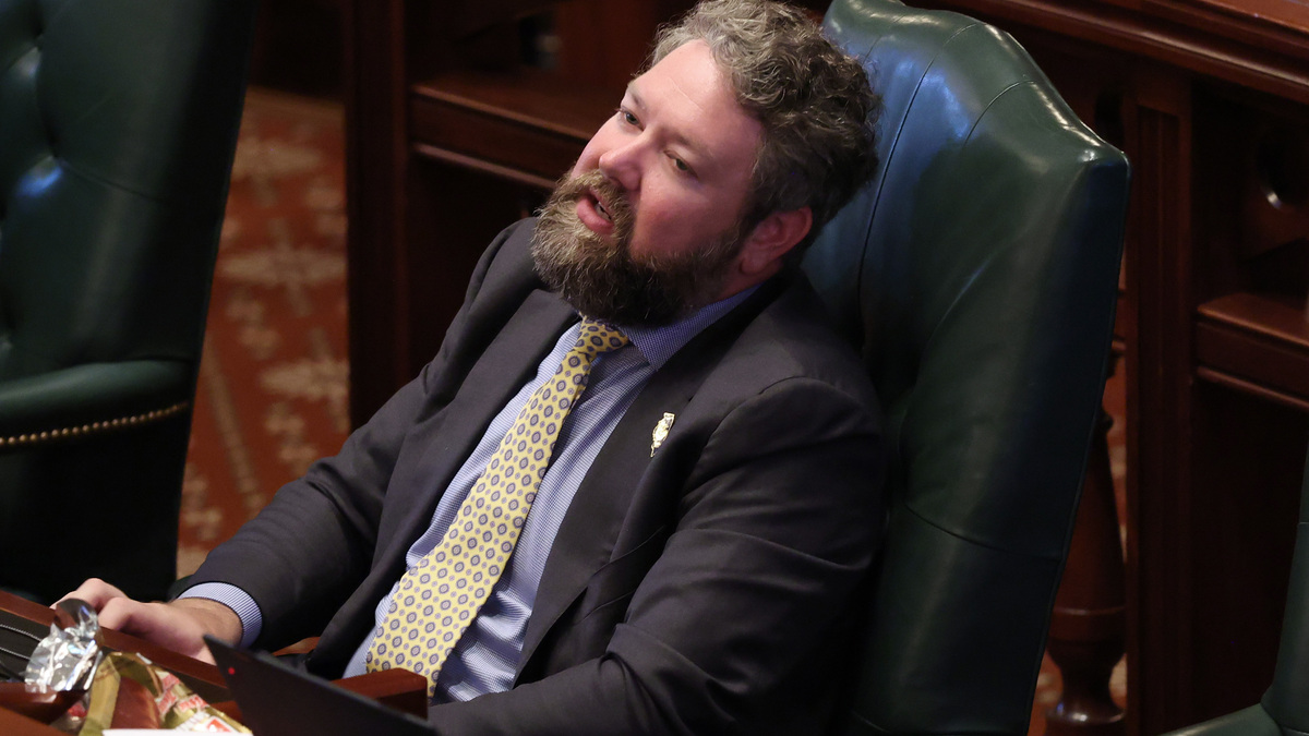 Watchdog finds ex-Illinois state Rep. Harry Benton violated law with sexual harassment, third victim revealed