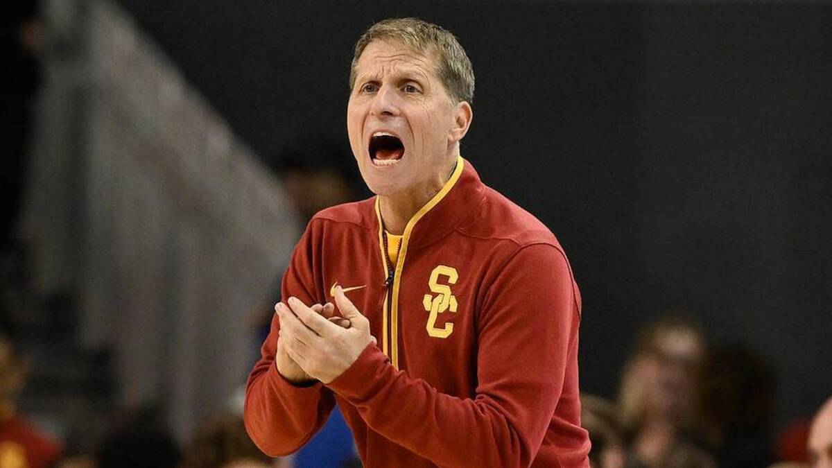  Feb 24, 2026; Los Angeles, California, USA; Southern California head coach Eric Musselman communicates during the first half against the UCLA Bruins at Pauley Pavilion presented by Wescom Financial. Mandatory Credit: Robert Hanashiro-Imagn Images | Robert Hanashiro-Imagn Images 