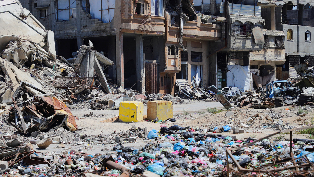 Yellow concrete blocks mark the “yellow zone”under Israeli military control, as seen from Al-Tuffah in Gaza City, June 15, 2026. REUTERS/Ebrahim Hajjaj