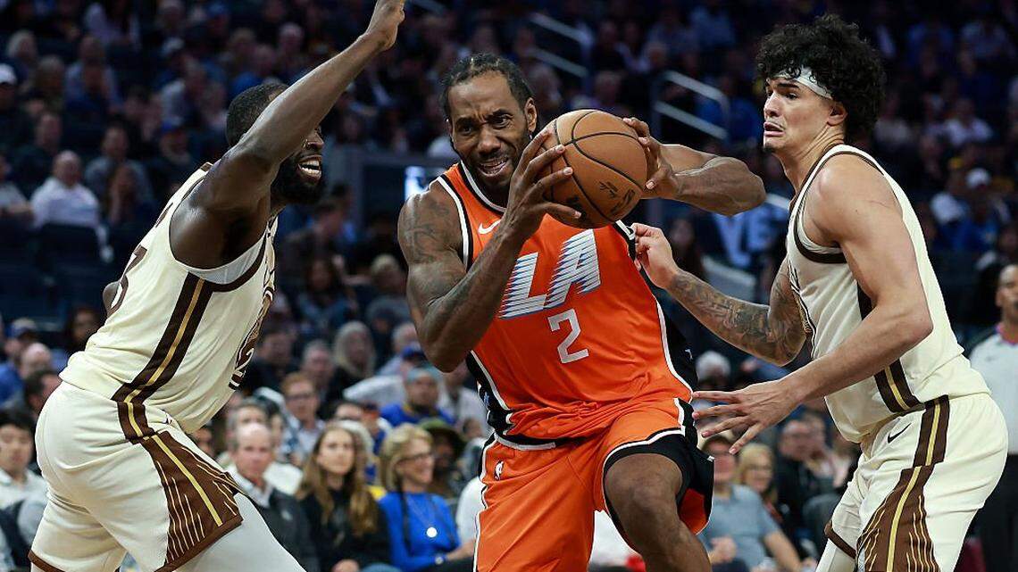 Leonard nets 23 as Clippers rally from 17 down to beat Warriors