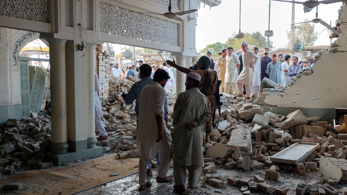 Death toll at 31 in Pakistan police compound attack, AFP reports