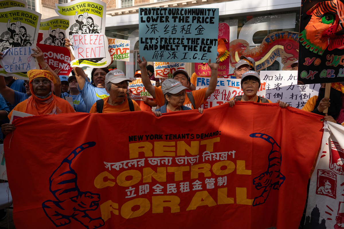 People attend a rally outside of El Museo Del Barrio for the final public hearing and vote of New York City's Rent Guidelines Board on rent-stabilized apartments, in New York City, U.S., June 25, 2026. REUTERS/David 'Dee' Delgado