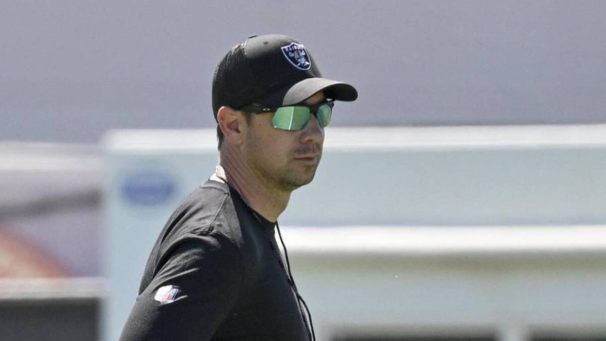  May 20, 2026; Henderson, NV, USA; Las Vegas Raiders head coach Klint Kubiak looks on during organized team activities at Intermountain Health Performance Center. Mandatory Credit: Candice Ward-Imagn Images | Candice Ward-Imagn Images 