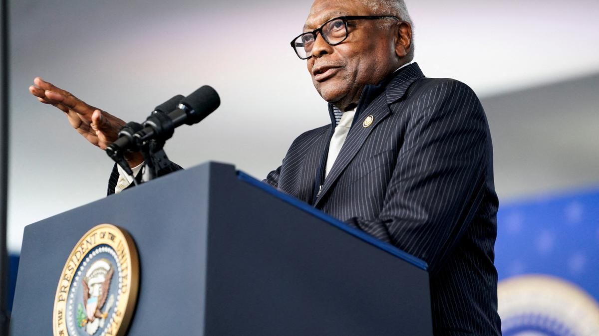 FILE PHOTO: U.S. Representative Jim Clyburn (D-SC) speaks on stage at the International African American Museum in Charleston, South Carolina, U.S., January 19, 2025. REUTERS/Nathan Howard/File Photo