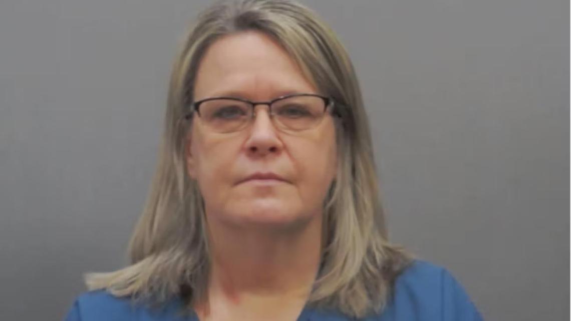 Nursing Home Employee Stole Over $300,000 From Residents, Ohio Cops Say