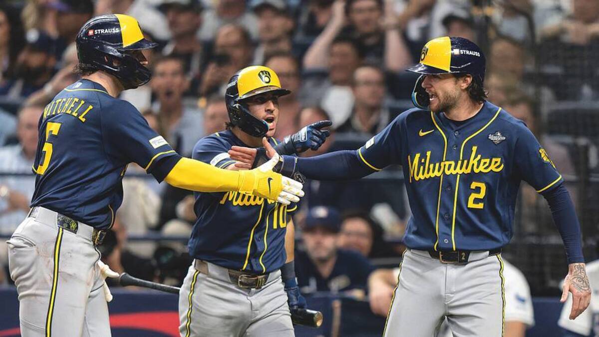 SI:AM | Brewers Seize Control of World Series With Historic Two-Out Rally