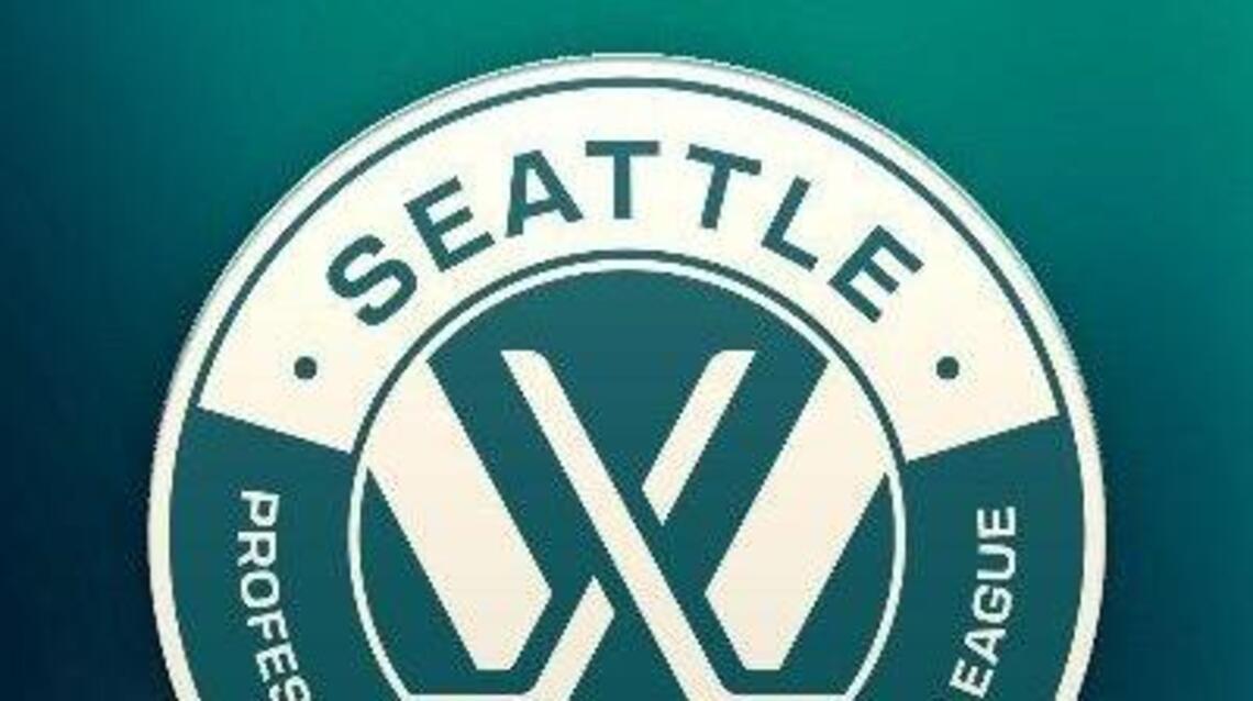 Torrent promote Christine Bumstead to head coach  