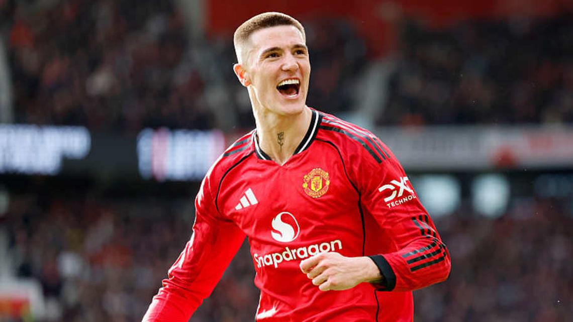  Manchester United already have one mercurial striker. | Richard Sellers/Sportsphoto/Allstar/Getty Images. 