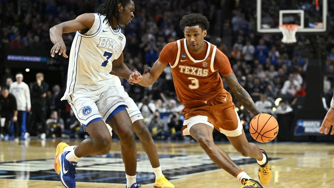 No. 11 Texas staying positive ahead of clash vs. No. 3 Gonzaga 