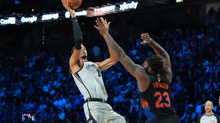 Darling Spurs, white-hot Knicks can look to NBA Cup as Finals preview
