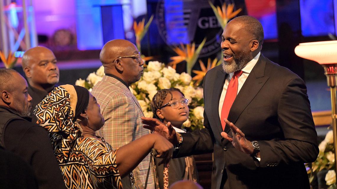 Former Detroit Mayor Kwame Kilpatrick says feds 'bullying' family amid restitution battle 