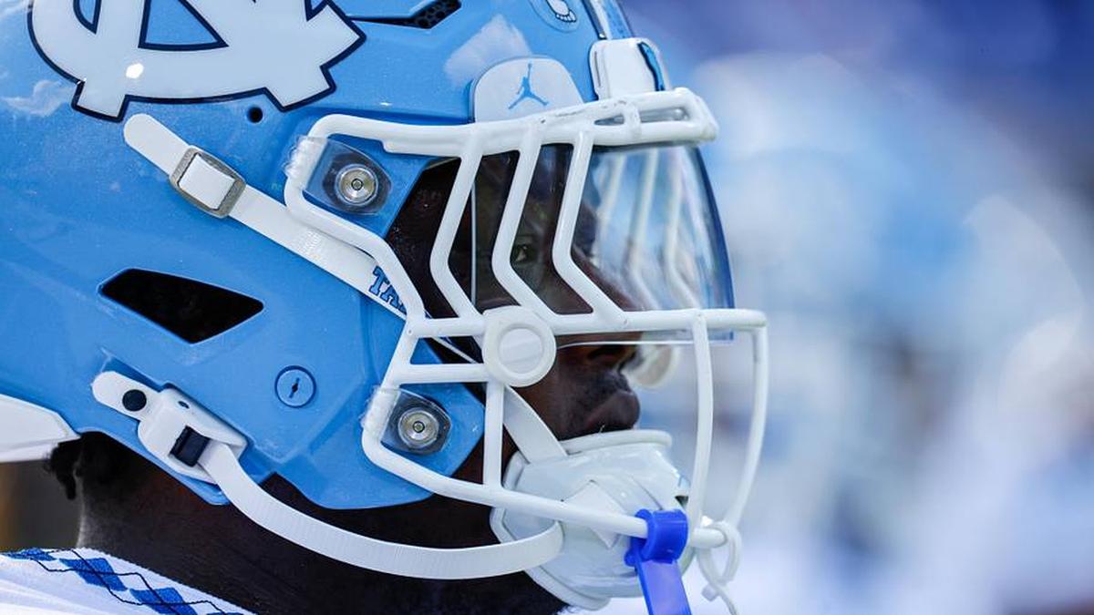  Sep 28, 2024; Durham, North Carolina, USA; North Carolina Tar Heels defensive lineman Travis Shaw (4) looks on before the game against Duke Blue Devils at Wallace Wade Stadium. Mandatory Credit: Jaylynn Nash-Imagn Images | Jaylynn Nash-Imagn Images 