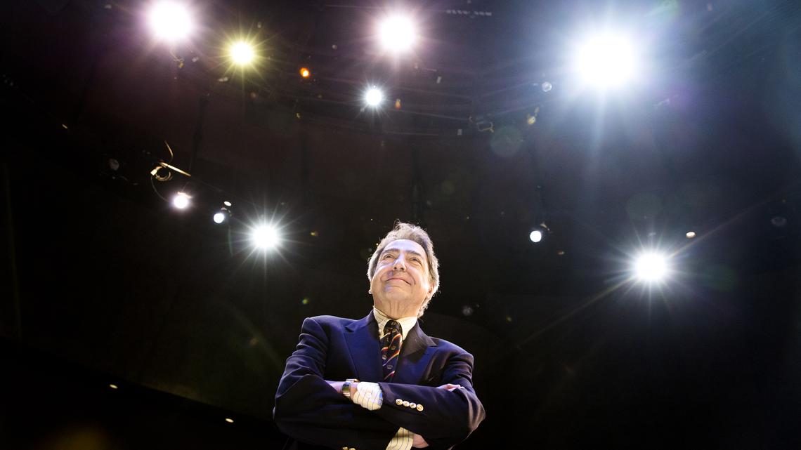 William Pullinsi, the founder of Candlelight and inventor of dinner theater, dies at 86 