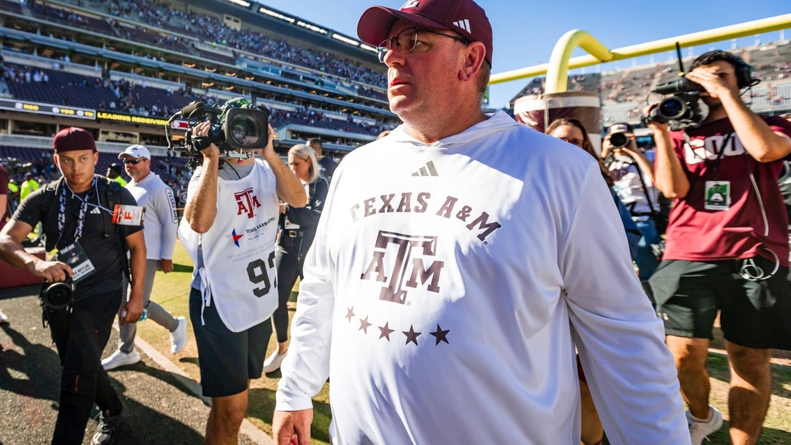 Mike Elko Takes Frustration Out On Texas A&M Media, Fans After Blowout Loss 
