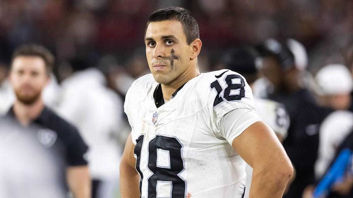  Aug 23, 2025; Glendale, Arizona, USA; Las Vegas Raiders wide receiver Jack Bech (18) against the Arizona Cardinals during a preseason NFL game at State Farm Stadium. Mandatory Credit: Mark J. Rebilas-Imagn Images | Mark J. Rebilas-Imagn Images 