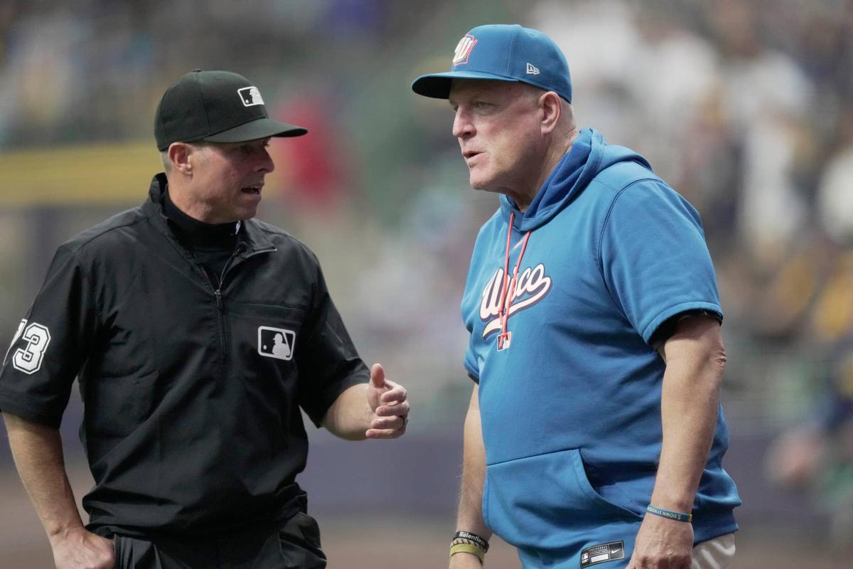  Milwaukee Brewers manager Pat Murphy (49). © Mark Hoffman/Milwaukee Journal Sentinel / USA TODAY NETWORK via Imagn Images
