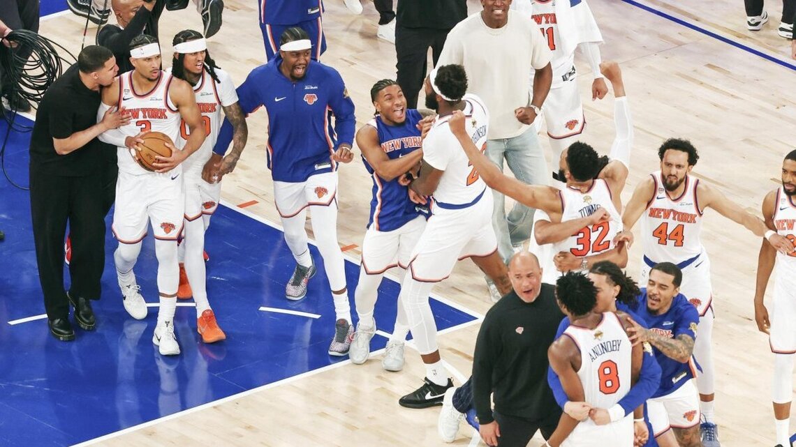 Knicks rally from 29 down, stun Spurs in NBA Finals record comeback 