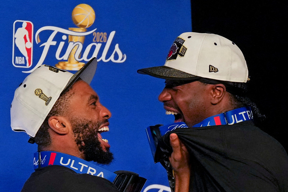 Jun 13, 2026; San Antonio, Texas, USA; New York Knicks guard Mikal Bridges (left) and center Ariel Hukporti (right) celebrate after the Knicks defeat the San Antonio Spurs during game five of the 2026 NBA Finals at Frost Bank Center. Mandatory Credit: Scott Wachter-Imagn Images