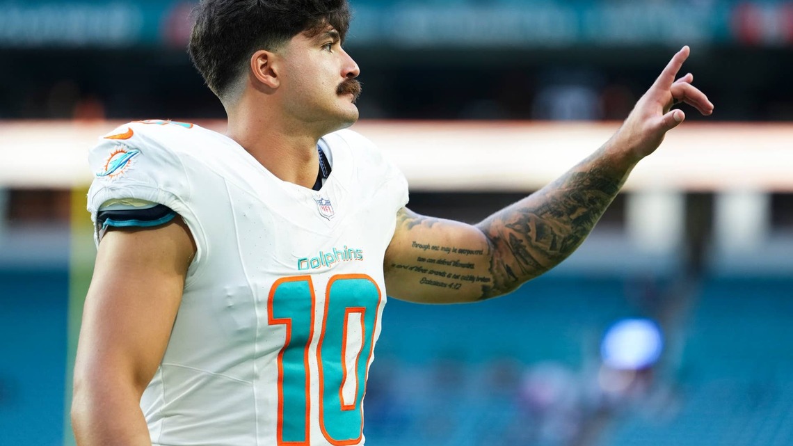 Dolphins - Raiders Starters