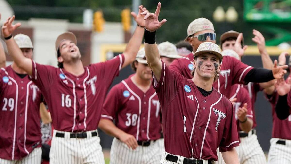  Troy, out of a strong Sun Belt Conference, could be the Cinderella of this year's College World Series. | Mickey Welsh / Advertiser / USA TODAY NETWORK via Imagn Images 