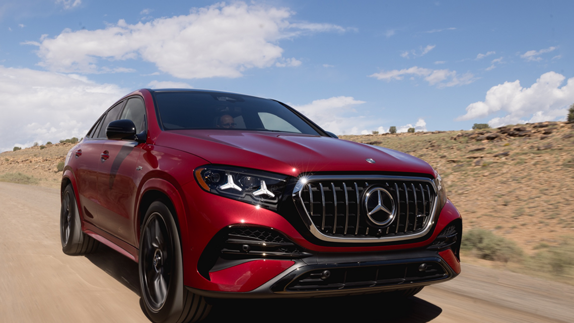 Mercedes' New 577-HP AMG SUV Has a Surprising Second Personality 