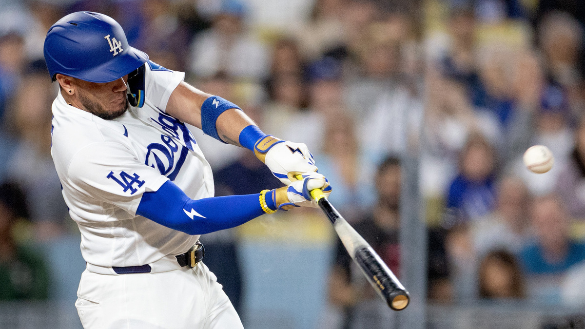 Miguel Rojas announces his retirement following Dodgers' NLCS loss