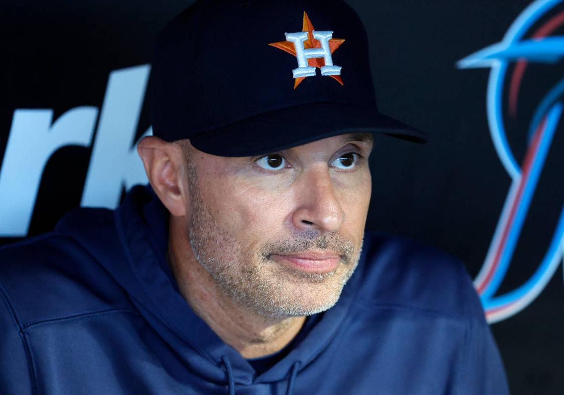  Houston Astros manager Joe Espada (19) © Rhona Wise-Imagn Images