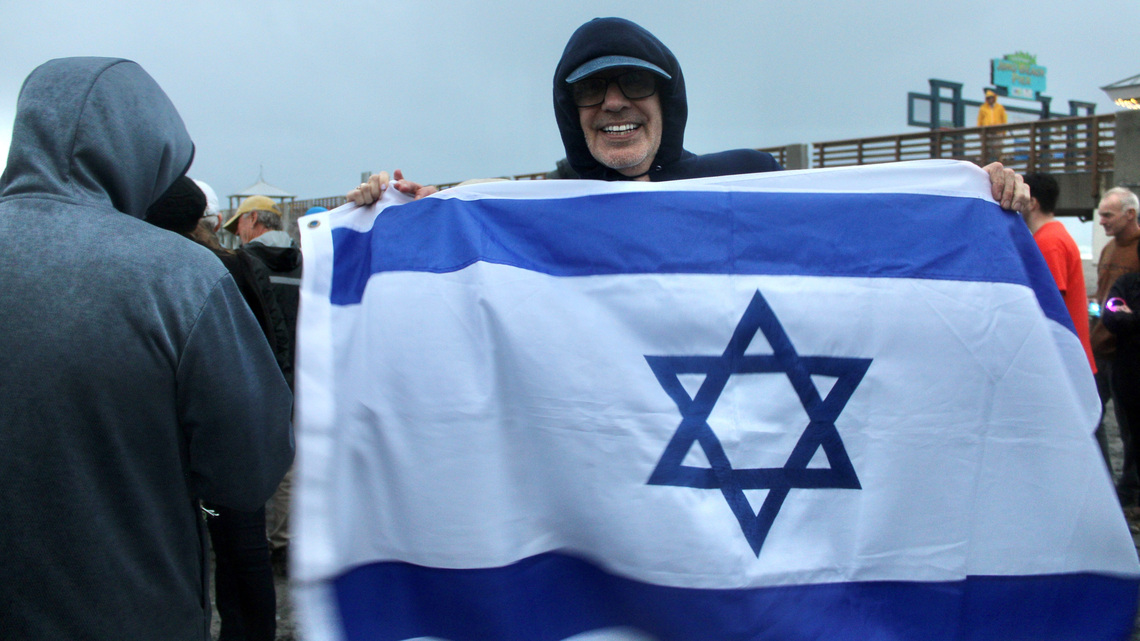 I'm a Zionist rabbi. My friends are DSA. Here's how that works. 
