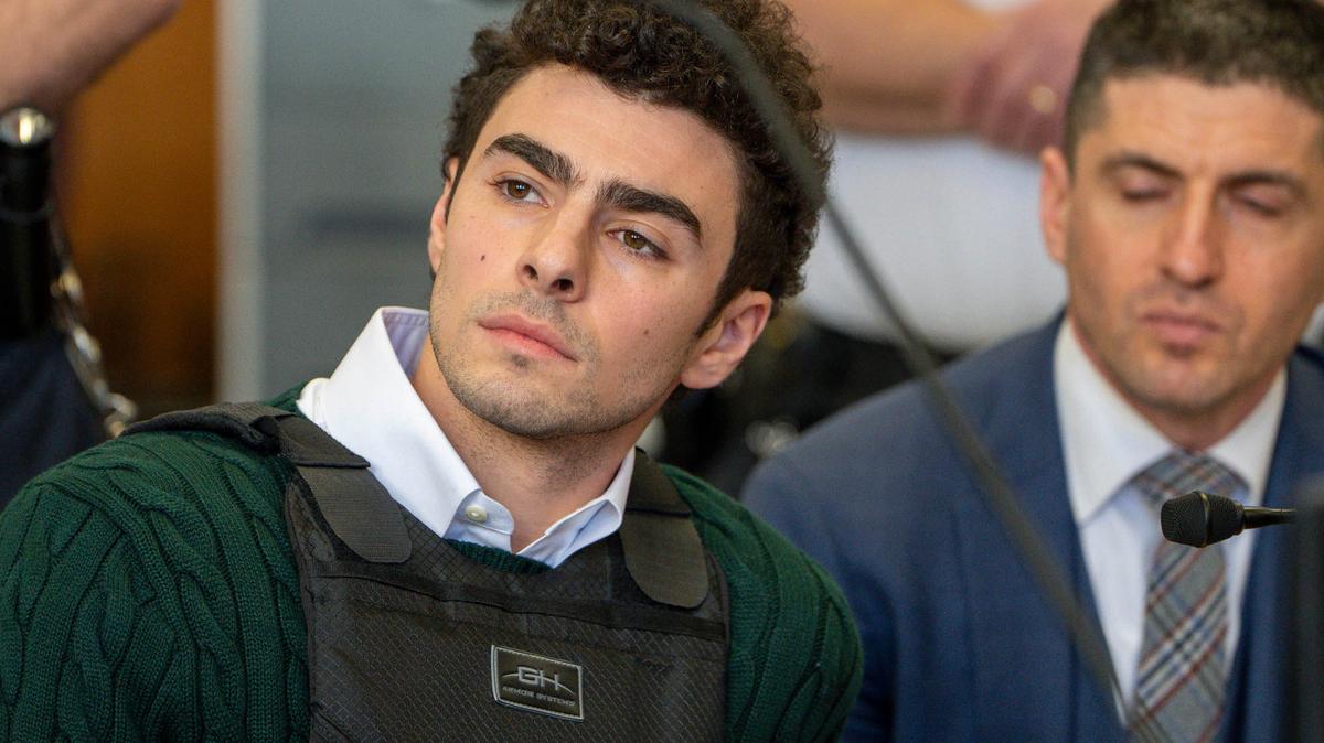 NEW YORK, NEW YORK - FEBRUARY 21: Luigi Mangione attends a hearing at Manhattan Criminal Court on February 21, 2025 in New York City. Mangione is accused of slaying of UnitedHealthcare CEO Brian Thompson late last year and is making his first appearance on state charges of murder as an act of terrorism. He is facing 11 counts for the Dec. 4 shooting of Thompson outside a midtown Manhattan hotel which set off a massive manhunt. He is also facing federal charges of murder and other charges in Pennsylvania, where he was arrested. (Photo by Steven Hirsch - Pool/Getty Images)