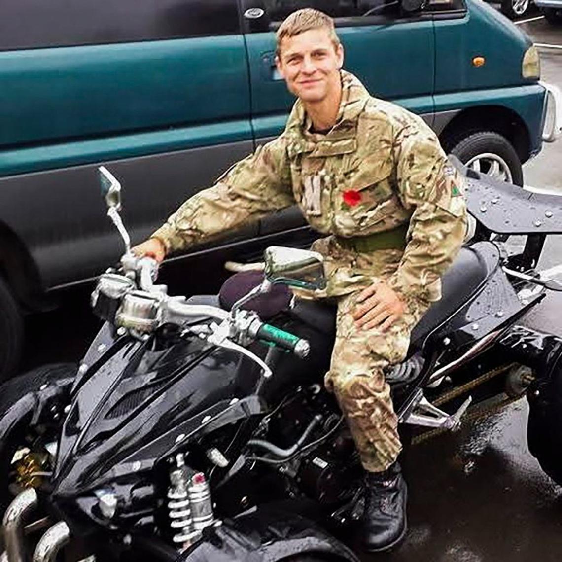  Rob Homans, a bombardier with the Royal Horse Artillery, died on August 22, 2025. (Dawn Turner via SWNS) 