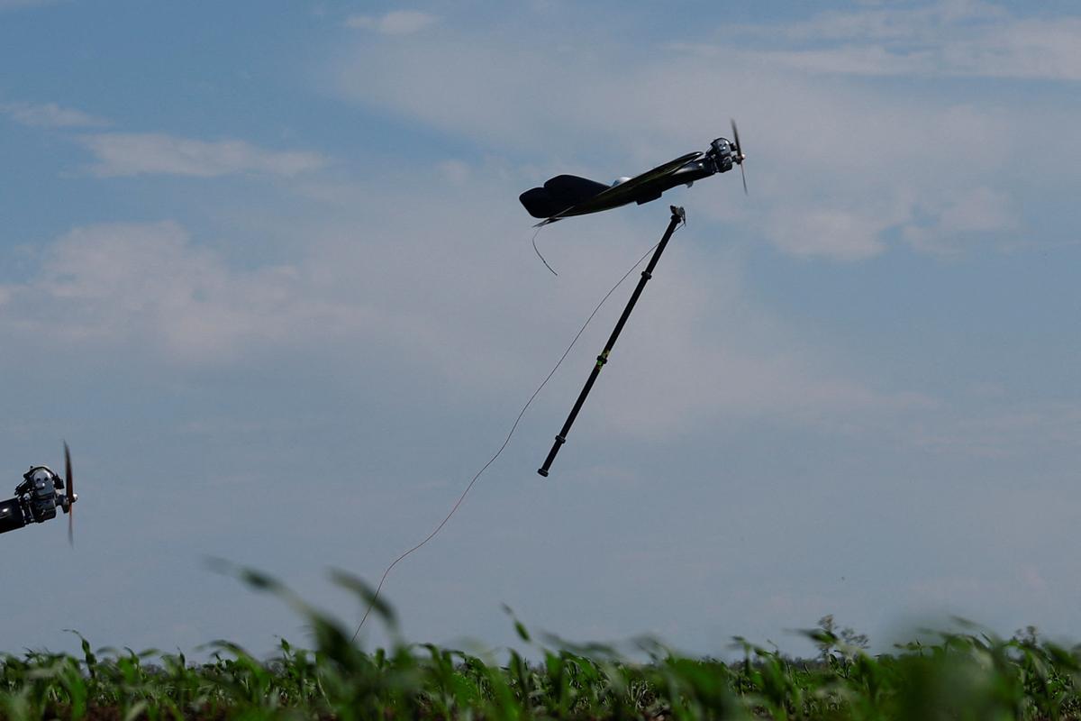 A middle strike drone flies after being launched by service members of the 1st Center of Unmanned Aerial Systems of the Unmanned Systems Forces, amid Russia's attack on Ukraine, in an undisclosed location in Ukraine, on an undisclosed date, 2026. REUTERS/Valentyn Ogirenko