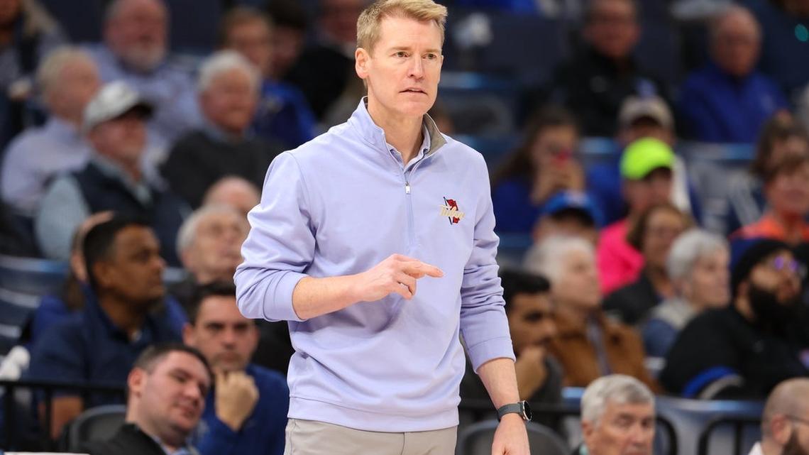 Tulsa holds off New Mexico to advance to NIT championship 