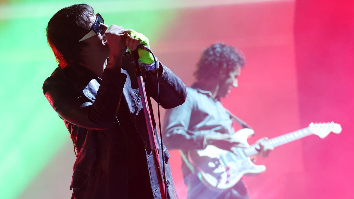 Beloved Rock Band Returns Home for Massive 40,000-Fan Concert With Unexpected Guests 
