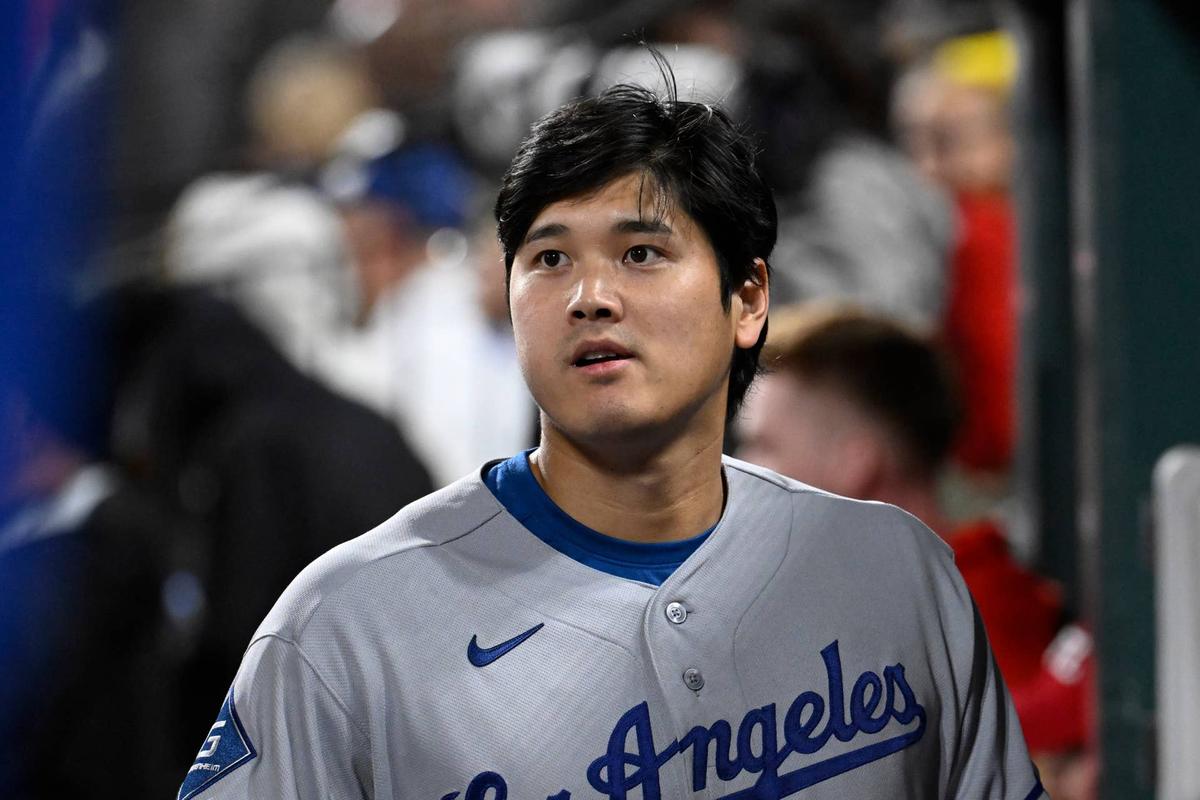  Shohei Ohtani's dual-position eligibility creates league-winning roster flexibility despite scheduled rest days and pitching limitations. © Joe Puetz-Imagn Images