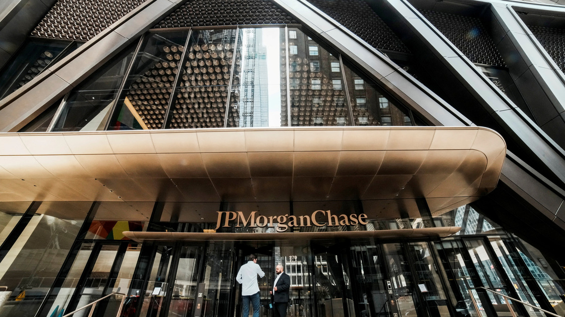 JPMorgan taps Deutsche Bank's Jones for mid-cap basic materials role, memo says 